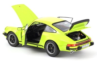 Porsche 911 Turbo 3,0 1976 Light green - Photo 1
