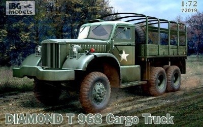 DIAMOND T 968 CARGO TRUCK