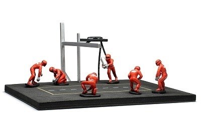 PITSTOP MECHANIC SET WITH 6 FIGURINES + POST AND CABLES RED