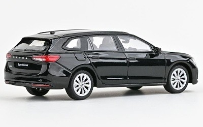 ŠKODA SUPERB IV COMBI 2023 ČERNÁ EBONY METALÍZA - Photo 2