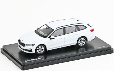 ŠKODA SUPERB IV COMBI 2023 WHITE - Photo 2