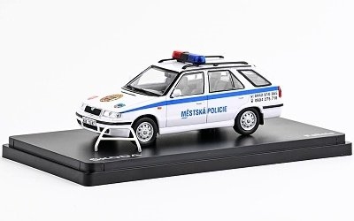 ŠKODA FELICIA FL COMBI 1998 MĚSTSKÁ POLICIE JAROMĚŘ - Photo 2