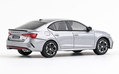 ŠKODA OCTAVIA IV RS 2020 ŠEDÁ QUICKSILVER METALÍZA - Photo 1