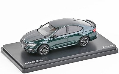 KODA OCTAVIA IV RS 2020 ZELEN HIGHLAND METALZA - Photo 2