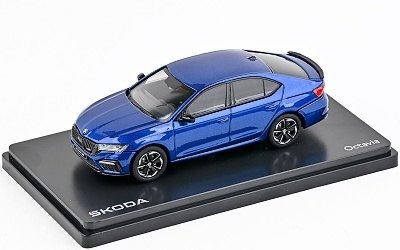 ŠKODA OCTAVIA IV RS 2020 MODRÁ NIGHTFIRE METALÍZA - Photo 2