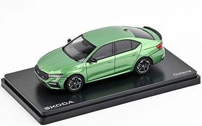 KODA OCTAVIA IV RS 2020 ZELEN COSMIC METALLIC - Photo 2