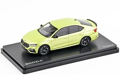 ŠKODA OCTAVIA IV RS 2020 ZELENÁ PISTACHIO METALÍZA - Photo 2