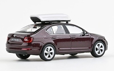 ŠKODA OCTAVIA III 2012 rosso brunello metalíza w/ střešní box - Photo 1