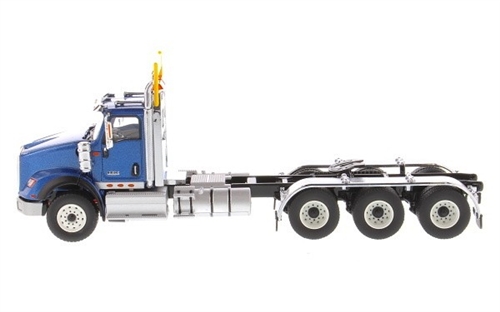 INTERNATIONAL HX620 TRIDEM TRACTOR BLUE - Photo 1