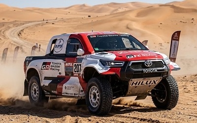 Toyota GR DKR Hilux Evo T1+ #207 G.de Villiers/D.Murphy Rally Dakar 2022 - Photo 1