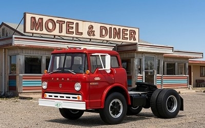 TAHAČ NÁVĚSŮ Ford C-Serie 1976 red - Photo 1