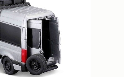 MAISTO WEEKENDERS MERCEDES-BENZ SPRINTER OBYTNÝ VŮZ SILVER - Photo 1