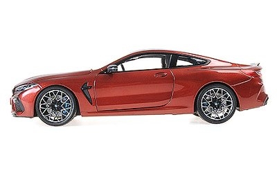 BMW M8 COUPE 2020 RED METALLIC - Photo 2