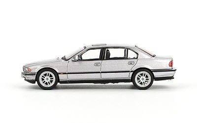 BMW 750IL Aspen Silver Metallic - Photo 2