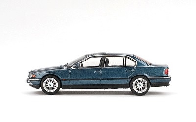BMW 750IL Sorrento Blue Metallic - Photo 2