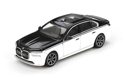 BMW i7 xDrive60 Alpine White / Black Sapphire - Photo 1