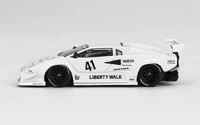 Lamborghini Countach LB-WORKS White 2024 Tokyo Auto Salon - Photo 1