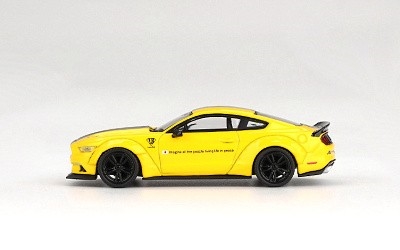 FORD MUSTANG LB WORKS Triple Yellow - Photo 2