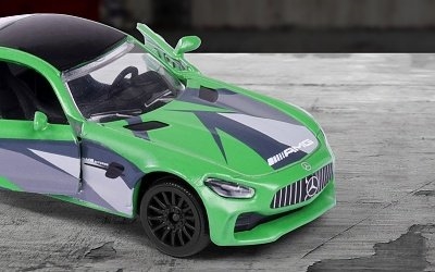 AUTKO MAJORETTE RACING CARS MERCEDES-AMG GT R GREEN - Photo 1