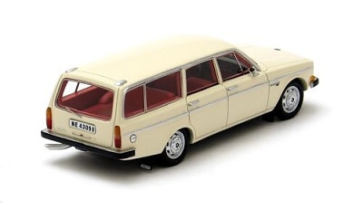 VOLVO 145 1971 WHITE WITH RED INTERIOR - Photo 1