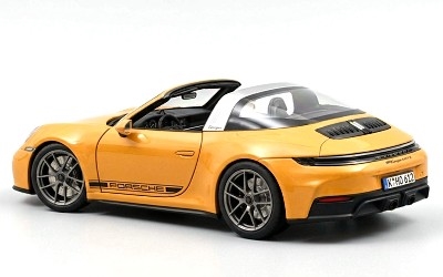 Porsche 911 Targa 4 GTS 2025 Bahama Yellow - Photo 1