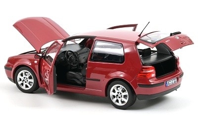 Volkswagen Golf 2002 Red - Photo 1