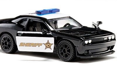 SIKU 1584 DODGE CHALLENGER SRT COUNTY SHERIFF - Photo 1