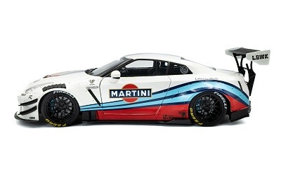Nissan GT-R (R35) W/ Liberty Walk Body Kit 2.0 M 2024 - Photo 2