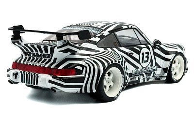 Porsche 911 RWB Bodykit The Zebra 2022 - Photo 4
