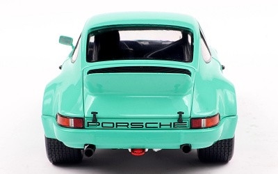 Porsche 911 IROC Mint Green 1974 - Photo 4