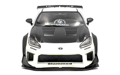 TOYOTA GR86 LIBERTY WALK BODY KIT PEARL WHITE 2024 - Photo 2