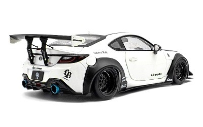 TOYOTA GR86 LIBERTY WALK BODY KIT PEARL WHITE 2024 - Photo 4