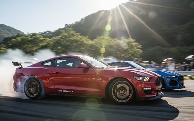 Shelby Mustang SUPER SNAKE 2025 RACE RED - Photo 6