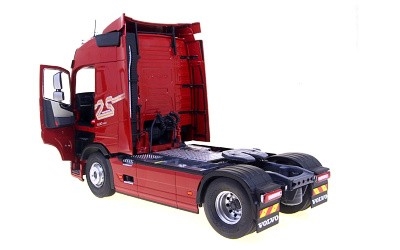 TAHA VOLVO FH GLOBETROTTER XL 25 YEARS EDITION RED - Photo 5