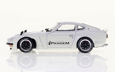 PANDEM 240Z ROCKET BUNNY WHITE 1973 - Photo 1