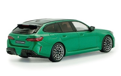 BMW M5 Touring 2024 Isle Of Man Green - Photo 2 BMW M5 Touring 2024 Isle Of Man Green - Photo 2