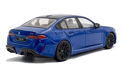 BMW M5 Sedan 2024 Marina Bay Blue - Photo 3