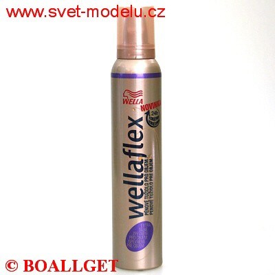Wellaflex pěnové tužidlo 200 ml - extra silné zpevnění pro objem