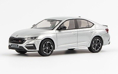 ŠKODA OCTAVIA IV RS 2020 SILVER BRILLIANT