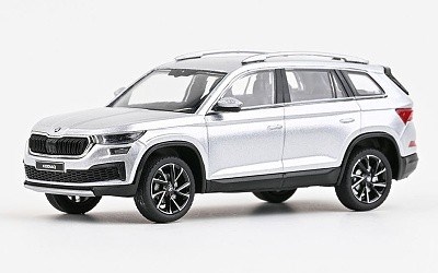 ŠKODA KODIAQ FACELIFT 2021 STŘÍBRNÁ BRILLIANT METALÍZA