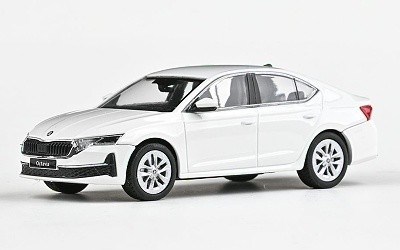 ŠKODA OCTAVIA IV 2024 bílá candy