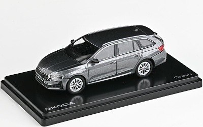 ŠKODA OCTAVIA IV COMBI 2024 šedá graphite metalíza