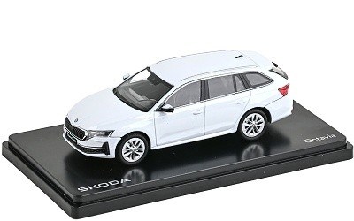ŠKODA OCTAVIA IV COMBI 2024 bílá Moon metalíza