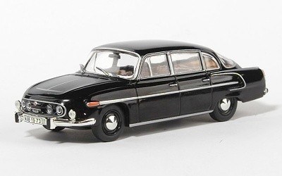 TATRA 603 1969 BLACK / BEIGE INTERIOR