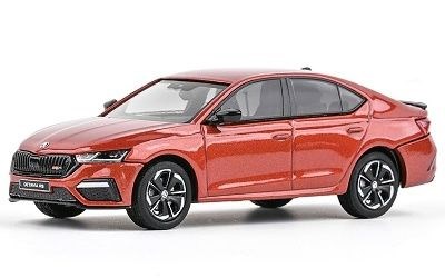 ŠKODA OCTAVIA IV RS 2020 ČERVENÁ CINNAMON METALÍZA