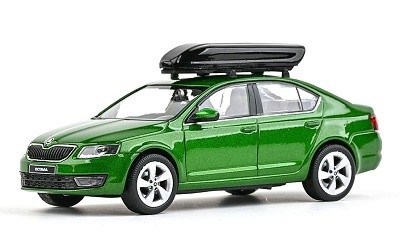ŠKODA OCTAVIA III ZELENÁ RALLY METALÍZA w/ STŘEŠNÍ BOX