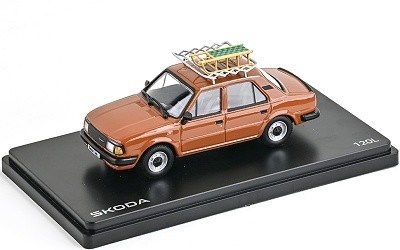 Škoda 120L 1984 skořicová hnědá brilantní w/zahrádka a sáňky