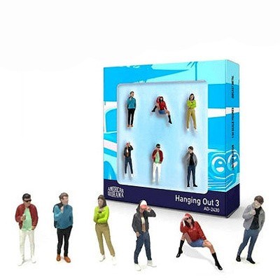 FIGURE SET Hanging Out 3