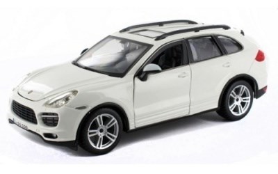 PORSCHE CAYENNE TURBO WHITE