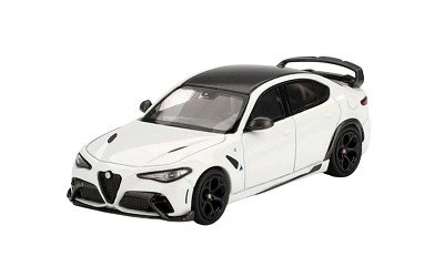 Alfa Romeo Giulia GTAm 2021 white